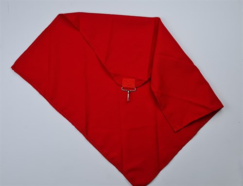 Сигнальная бандана красная с карабином, 56 см - фото 5713